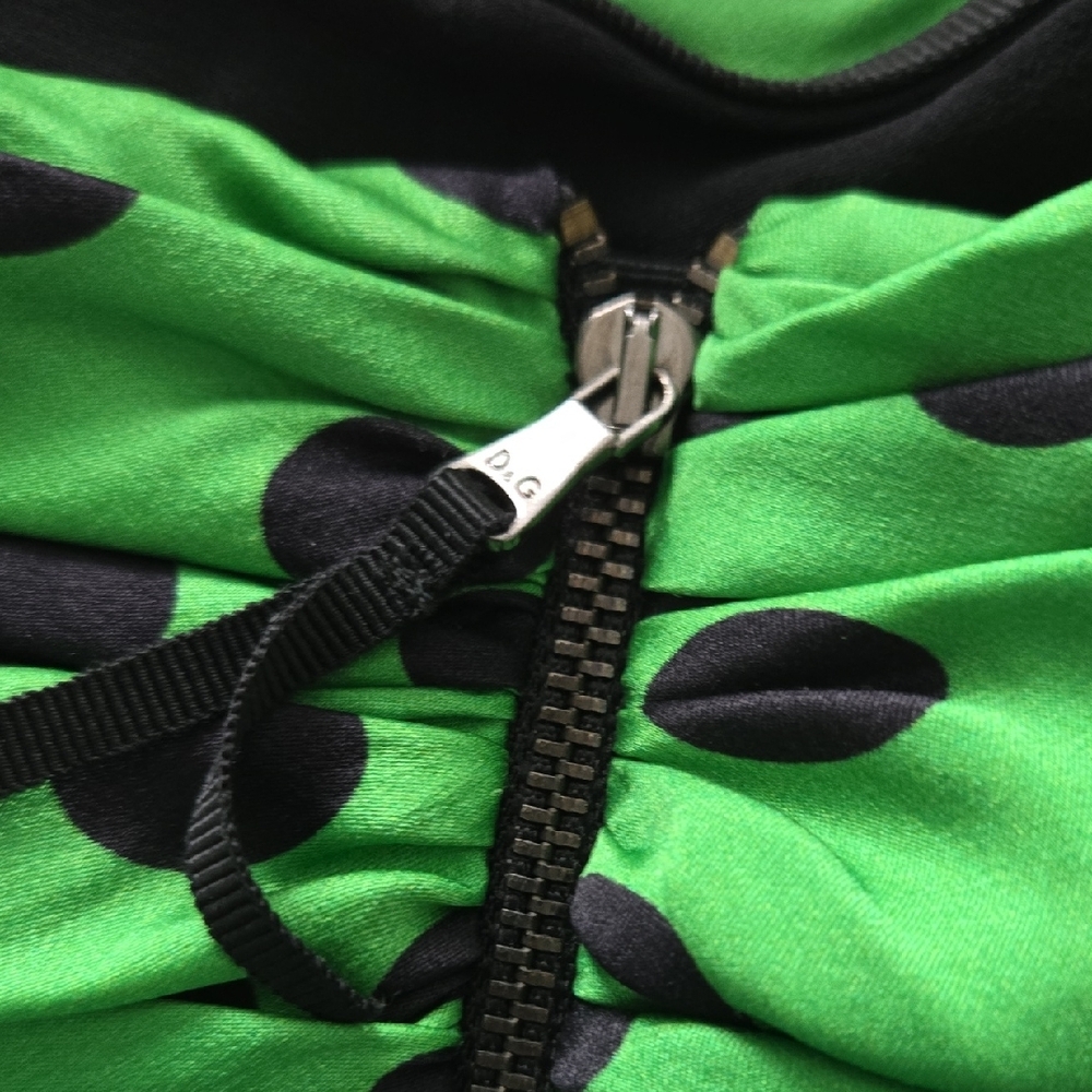 D&G Vibrant Green and Black Polka Dot Top - Picture 6 of 8